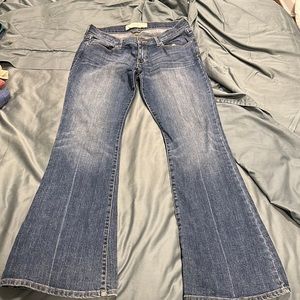 Abercrombie and fitch boot cut jeans with stretch!
